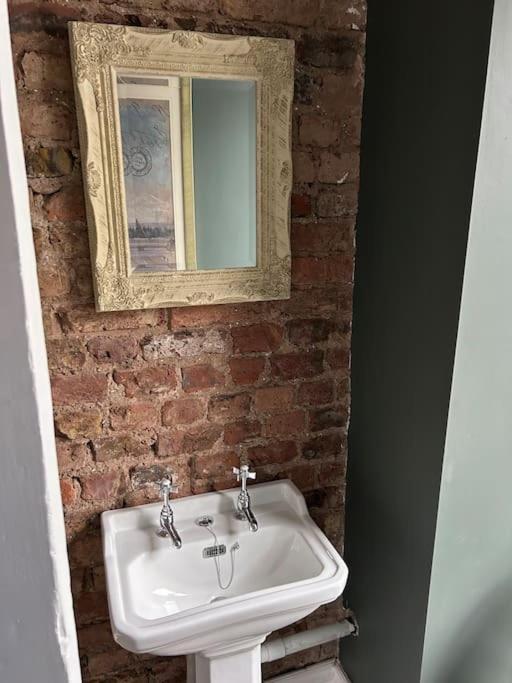 Patrick Street Townhouse Apartment Корк Екстериор снимка